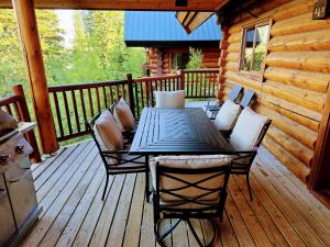 Balkón nebo terasa v ubytování GrizzPaw Lodge - Mountain Resort - 5 Bedroom Chalet - Sleeps 14 People + 37 fotografií