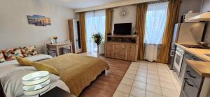 Nhà bếp/bếp nhỏ tại Cozy modern Apartment SUNRISE studio 35m2 balcony 3 persons +18 ảnh