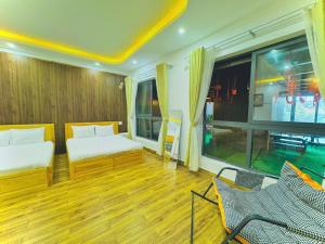 Bazén v ubytování Pine Forest House Dalat nebo v jeho okolí