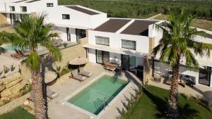 Piscina di Flamingo View Suites & Villas o nelle vicinanze