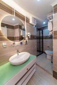 Koupelna v ubytování Ayasofya Hotel - Special Class + 37 fotografií
