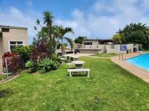 Gallery image of Blythedale Beach Apartment 2 in KwaDukuza +2 photos