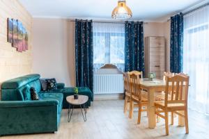 Istumisnurk majutusasutuses Podhale Cottages - Domki Podhalańskie +31 fotot