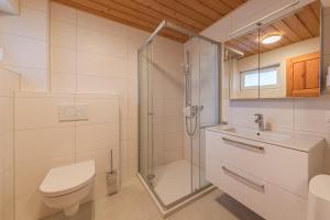 Ένα μπάνιο στο Reiher 25 +10 φωτογραφίες