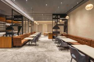 Park Inn by Radisson Jalandhar的休息区