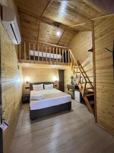 Postel nebo postele na pokoji v ubytování Prenses Sealine Beach Hotel + 37 fotografií