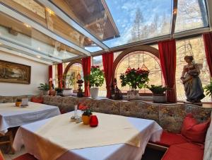 Posedenie v ubytovaní Hotel Stolz
