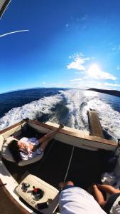 Příroda nedaleko ubytování na lodi