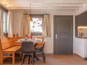 Φωτογραφία από το άλμπουμ του Chalet Le Boletus by Interhome σε Saclentse +39 φωτογραφίες