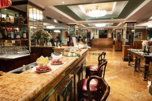 Restaurace v ubytování Santa Barbara Hotel