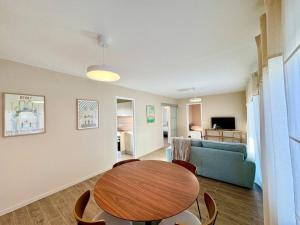 TV a/nebo společenská místnost v ubytování La Maison des Vignes de Cernay + 7 fotografií