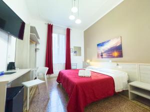 TV a/nebo společenská místnost v ubytování Nautilus Hotel