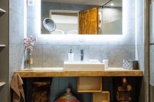 Fotografia z galérie ubytovania Gîte et SPA Chez Jules v destinácii Vellerot-lès-Vercel + 24 fotografií
