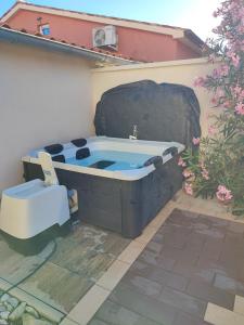 The swimming pool at or close to Villa Maya