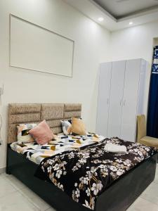 Gallery image of Praavi homes Luxurious studio in Noida