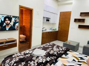 Gallery image of Praavi homes Luxurious studio in Noida +11 photos