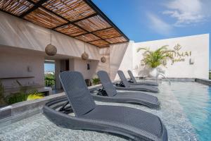 Πισίνα στο ή κοντά στο Phimai Suite & Infinity pool, fast Wifi, Nespresso & Netflix