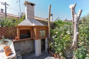 Φωτογραφία από το άλμπουμ του Cantinho Do Bairro Alto σε Alijo