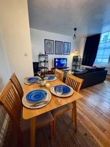 TV a/nebo společenská místnost v ubytování Cool Place Holborn