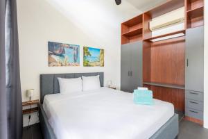 Letto o letti in una camera di Tropical Paradise at Jan Thiel with Private Pool