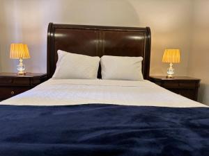 Postel nebo postele na pokoji v ubytování Master Suite Oro #1
