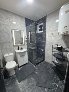 Ένα μπάνιο στο Fenix Apartman III