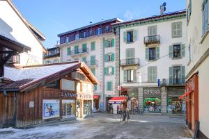 Το κτήριο όπου στεγάζεται  το διαμέρισμα