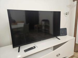 Μια τηλεόραση ή/και κέντρο ψυχαγωγίας στο Mare e Pesto