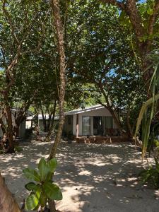 Κήπος έξω από το Palm Beach Kamburugamuwa