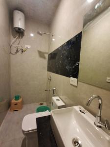 Baðherbergi á Hotel Aries Pushkar