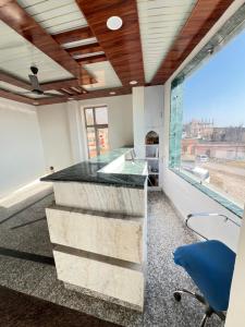 Foto sihtkohas Katra asuva majutusasutuse Hotel Yatri ka in galeriist
