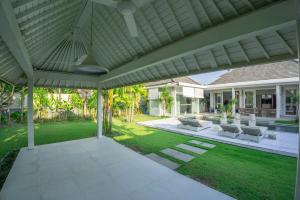 Zahrada ubytování Bali Modern Escape With Private Pool, 8 guests