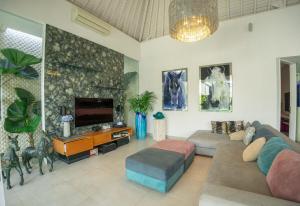 Posezení v ubytování Bali Modern Escape With Private Pool, 8 guests