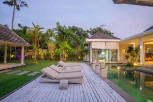Bazén v ubytování Bali Modern Escape With Private Pool, 8 guests nebo v jeho okolí