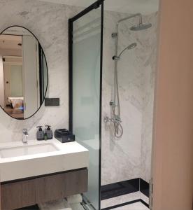 Galeriebild der Unterkunft H Hotel in Hanoi + 10 Fotos