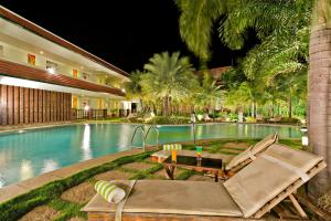 Bazén v ubytování Annai Celestial Resorts nebo v jeho okolí