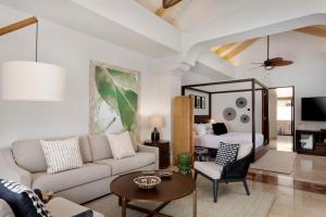 TV a/nebo společenská místnost v ubytování Hyatt Regency Grand Reserve Puerto Rico
