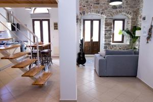 Posezení v ubytování FOTEINI RESIDENCE