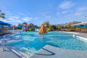Bazén v ubytování Hilton Vacation Club Aqua Sol Orlando West nebo v jeho okolí