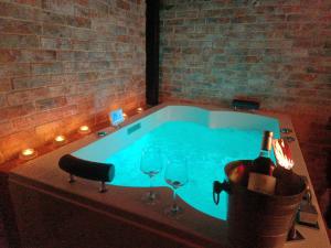 Fotografie z fotogalerie ubytování Au spa de LLea Suite rétro v Avignonu
