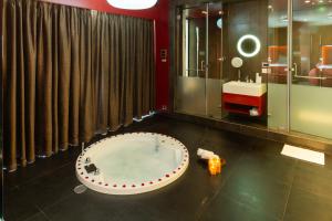 Ванная комната в Fahrenheit Hotels & Resorts