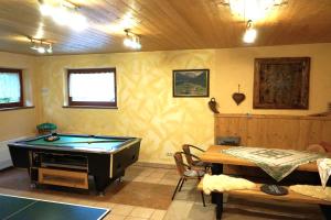 Biliár nebo kulečník v ubytování Stangleggerhof