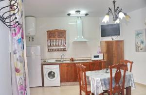 Kuchyň nebo kuchyňský kout v ubytování Apartamento Pascual Junquera I