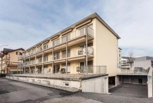 Budova, kde se aparthotel nachází