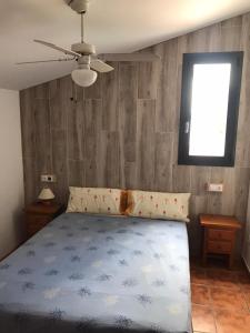 A bed or beds in a room at TPA - Les Tres Cales - 1 Még 9 kép