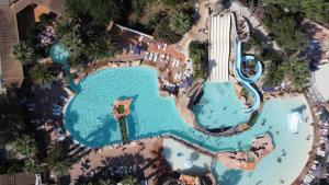 Swimmingpoolen hos eller tæt på Camping 4 étoiles - Parc aquatique - ccaffga + 56 billeder