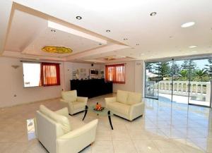 Posezení v ubytování Golden Rose Suites