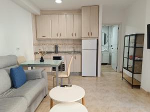 A kitchen or kitchenette at Vera Natura Apartamento Iker