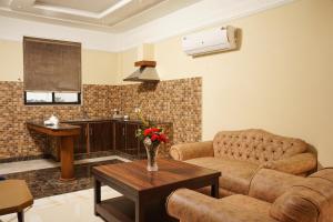 Posezení v ubytování Faletti's Grand Hotel Gujranwala