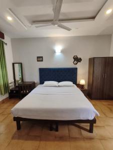 Ένα ή περισσότερα κρεβάτια σε δωμάτιο στο Beachside Studio 303-Calangute Goa